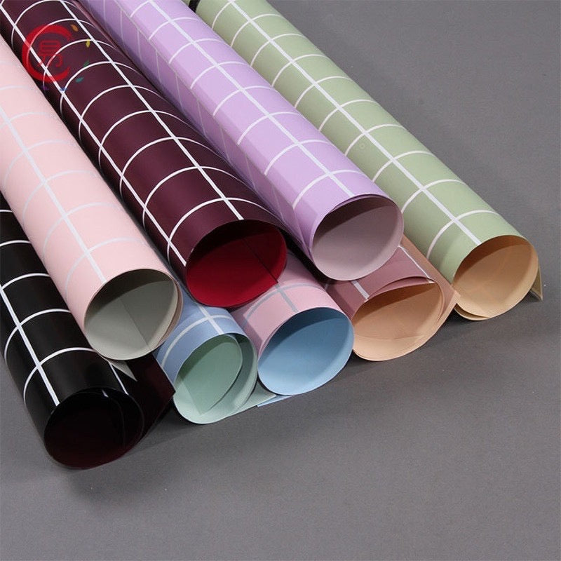 20pcs in 1 Pack Checkered Wrappers Two Sided Bouquet Wrapping Material (Waterproof)